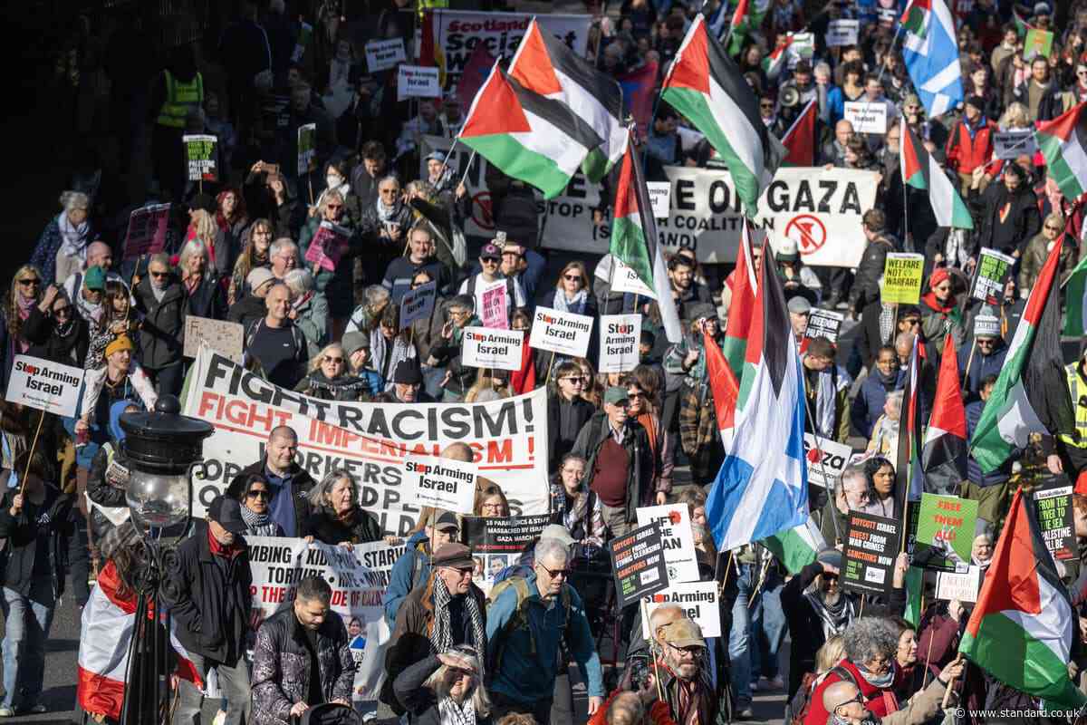 Thousands take part in pro-Palestine march through Edinburgh