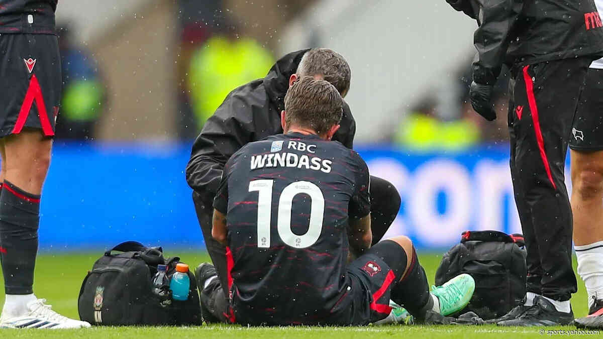 Wrexham fight pleases Parkinson amid Windass blow