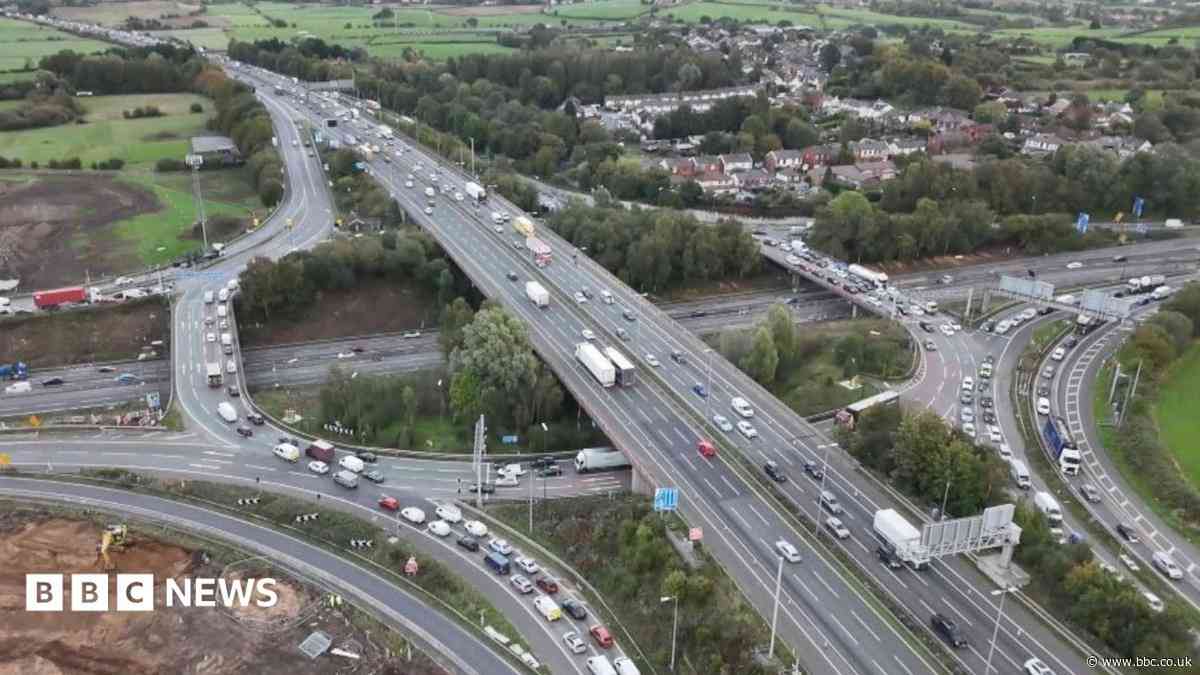 Warning to drivers as part of M60 to shut again