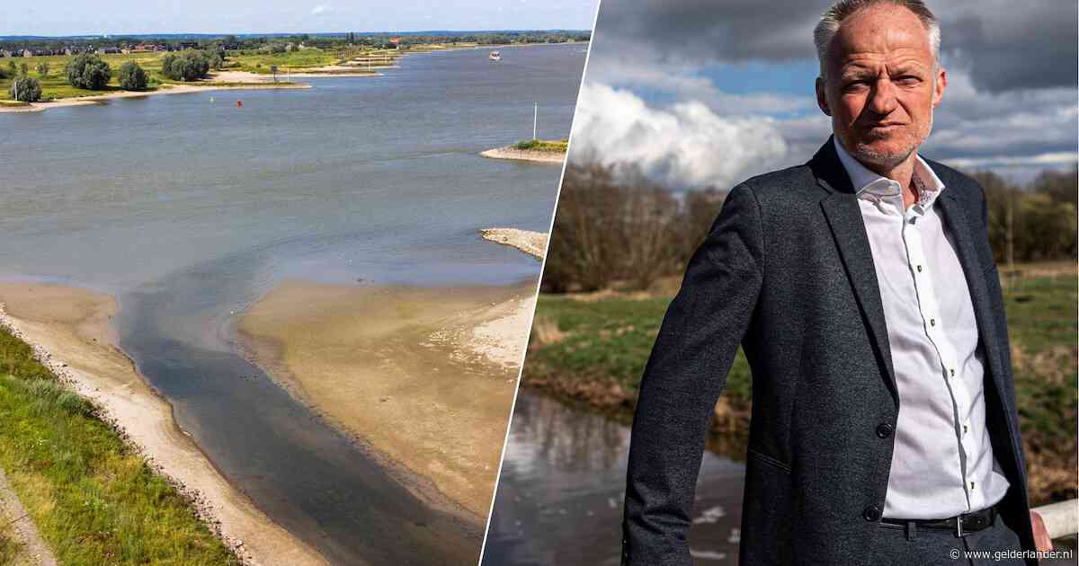 Waarom de lage waterstanden in Rijn, Waal en IJssel volgens de deltacommissaris een blijvend probleem zijn