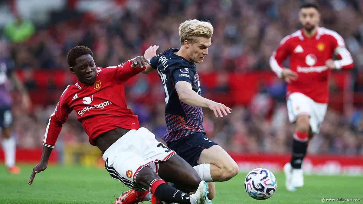 Man United vs Spurs - Premier League LIVE: Dominic Solanke nets stoppage-time equaliser for 10-man visitors