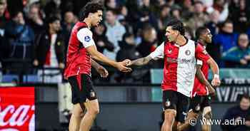 Feyenoord wint dankzij Spanjaarden topper van AZ en is voor eerst in bijna een jaar weer koploper