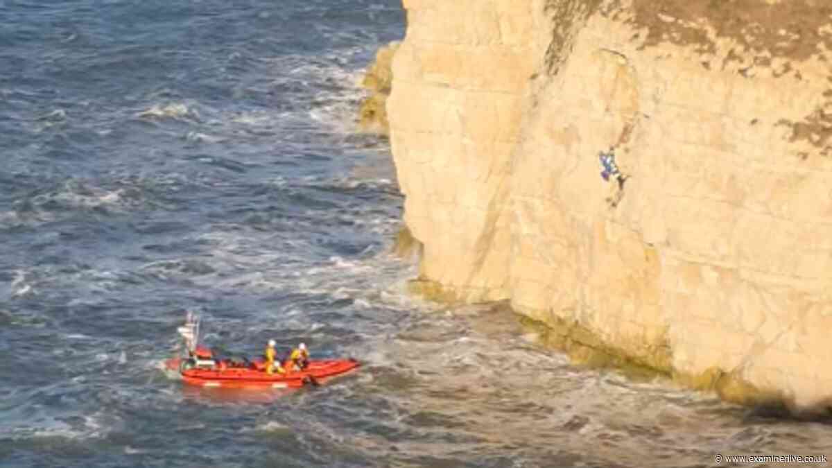 'Kids rescued from Yorkshire Coast cave' as rescue crews hailed heroes