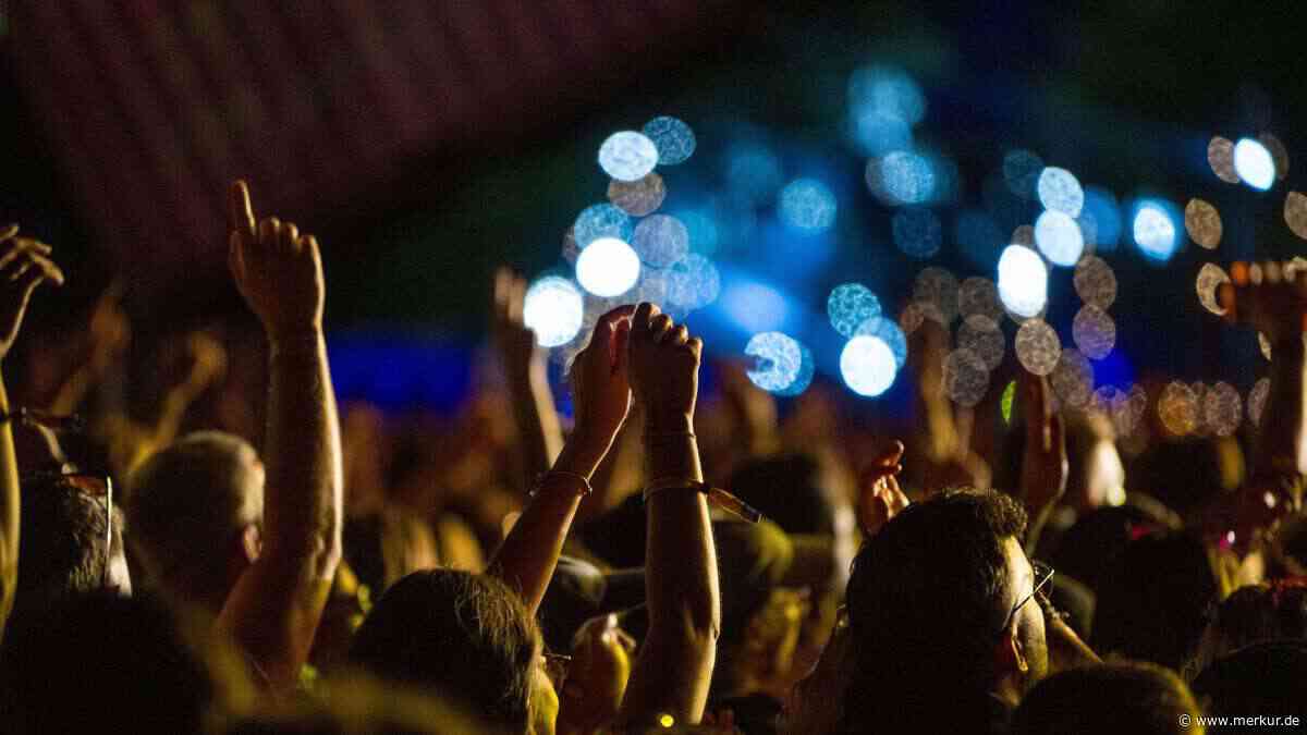 „Hasse es, euch im Stich zu lassen“: Rapper sagt Tour kurzfristig ab – auch München betroffen