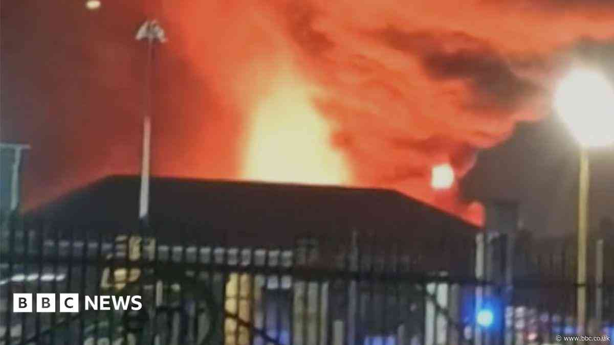 Firefighters spend night tackling Glasgow scrapyard blaze