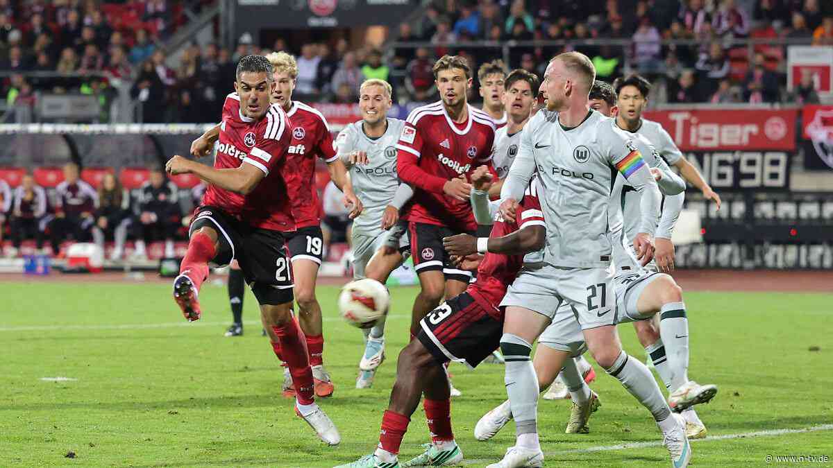 Ausgleich in letzter Sekunde: Acht Tore, kein Sieger: Völlig irres Zweitliga-Topspiel endet spektakulär