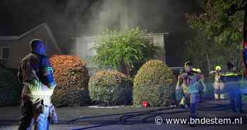 Hulpdiensten redden hoogbejaarde bewoonster uit brandende woning in Bavel
