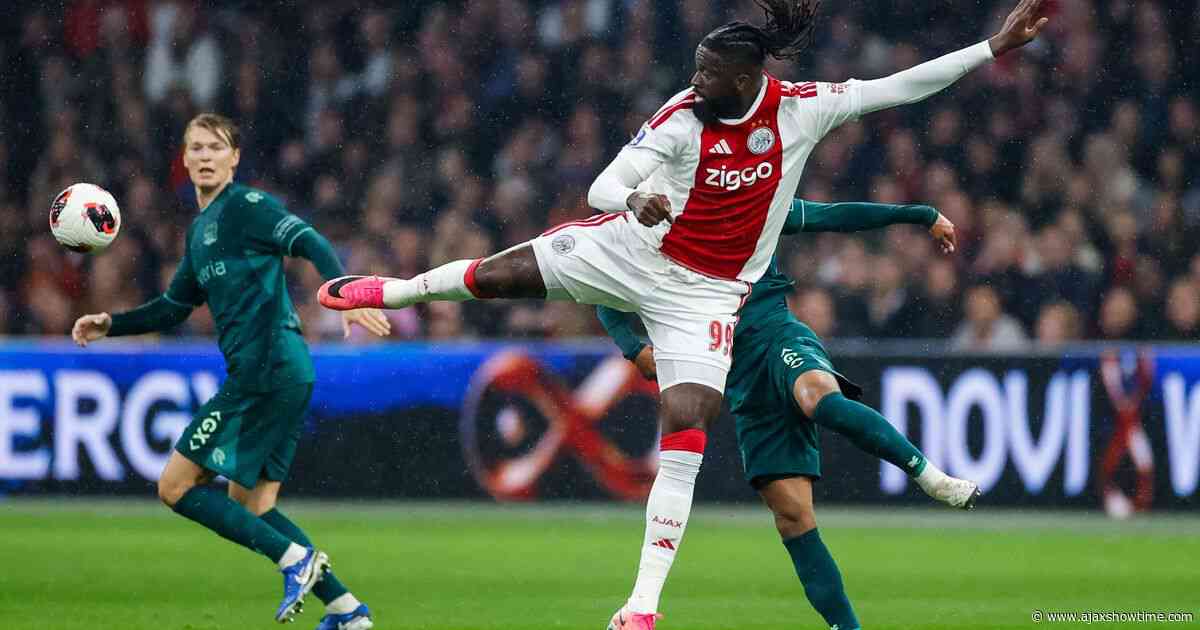 Arokodare verklaart waarom Ajax niet kon winnen van NEC: 'We zijn ervoor gestraft'