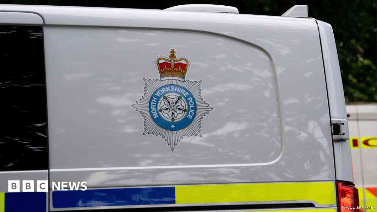 Four teenagers seriously injured in crash