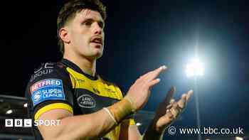 York winger Galeano signs contract extension