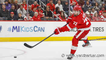 CH fans give Dylan Larkin a warm welcome
