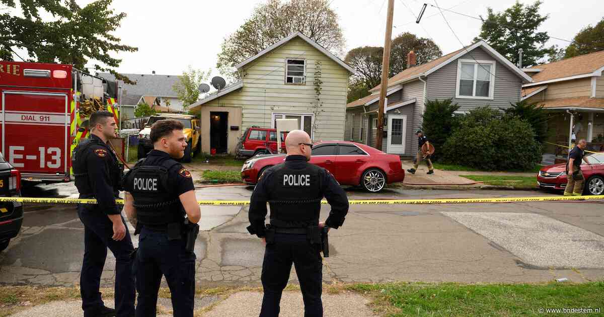 Man schiet zeven familieleden en vriend dood in VS