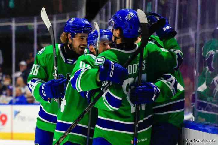 Cootes’ and Lind’s heroics help Abbotsford Canucks head coach Papaioannou earn first AHL win