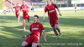 Kurioses Eigentor, verrücktes Ende: Kästorf gewinnt Landesliga-Topspiel im Prinzenpark