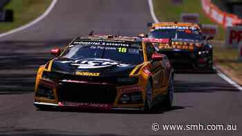 De Pasquale takes late Bathurst 1000 lead after botched pit stop costs Kostecki dearly