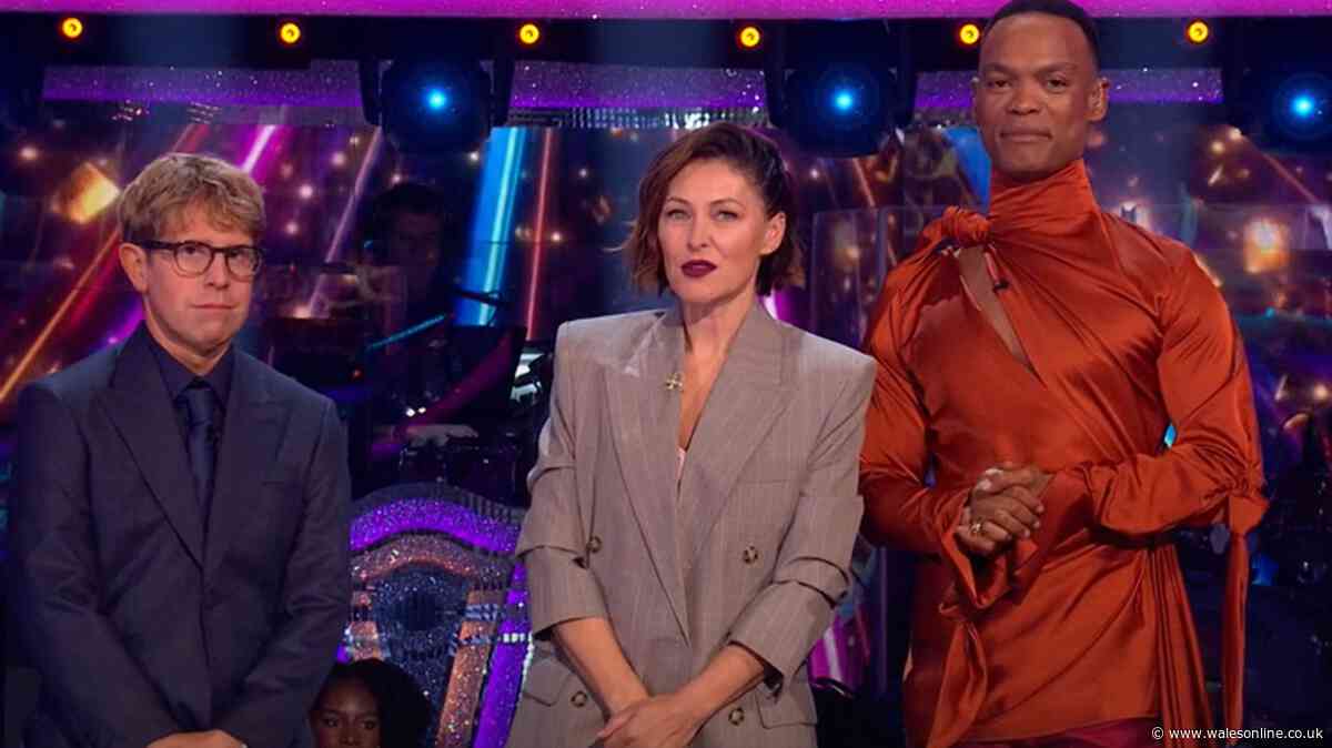 Strictly fans 'mute' TV as they fume 'we need an intervention'