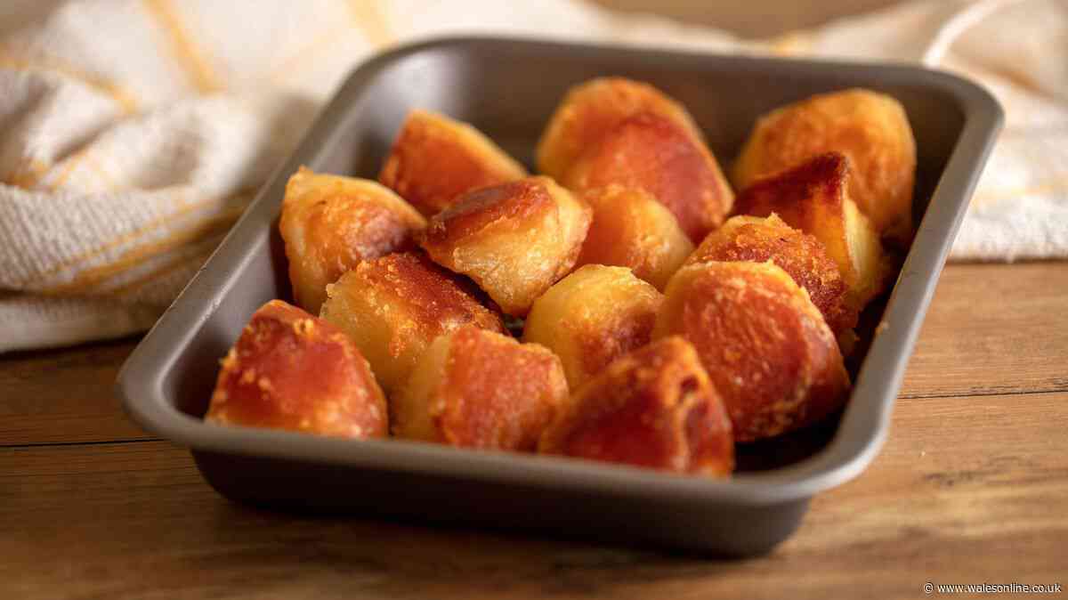 Roast potatoes will be extra crispy with 1 simple ingredient for flavourful spuds