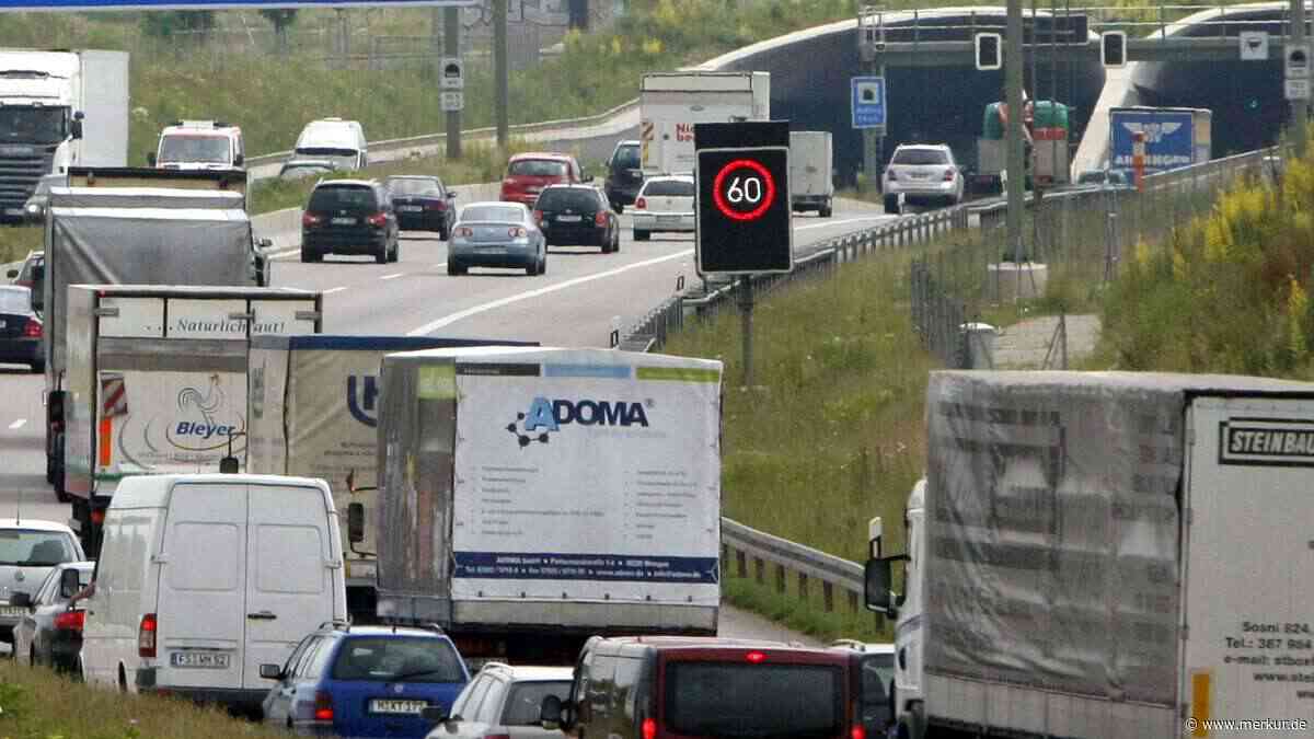 „Äußerst unangenehm anzusehen“: Lkw verliert Schlachtabfälle im Aubinger Tunnel – stundenlange Sperrung