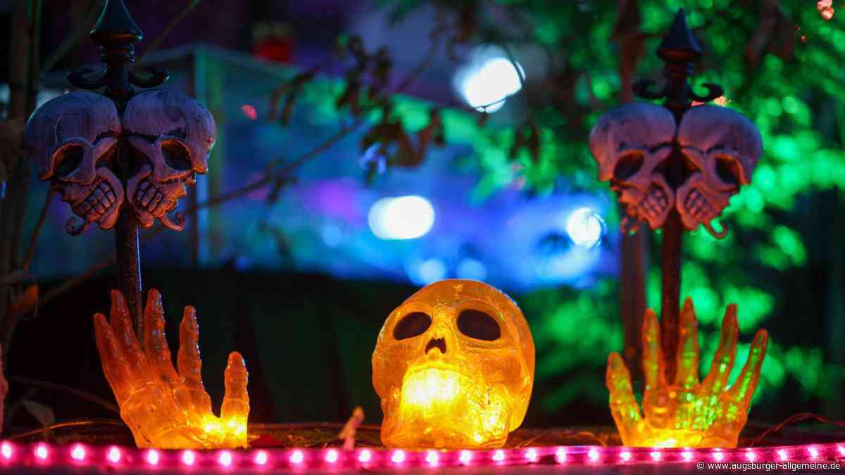 Auf der Gruselroute zu Süßem und Saurem: Dietenheim bringt Nachbarn an Halloween zusammen