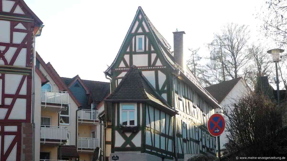 Rekordverdächtig schmal: Dieses Fachwerkhaus steht mitten in Hessen