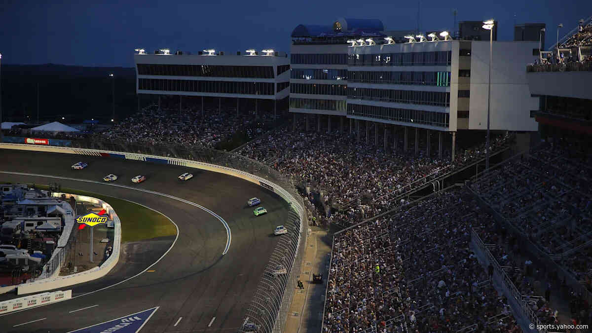 What channel is the NASCAR Charlotte race on today? Time, TV schedule for Bank of America 400