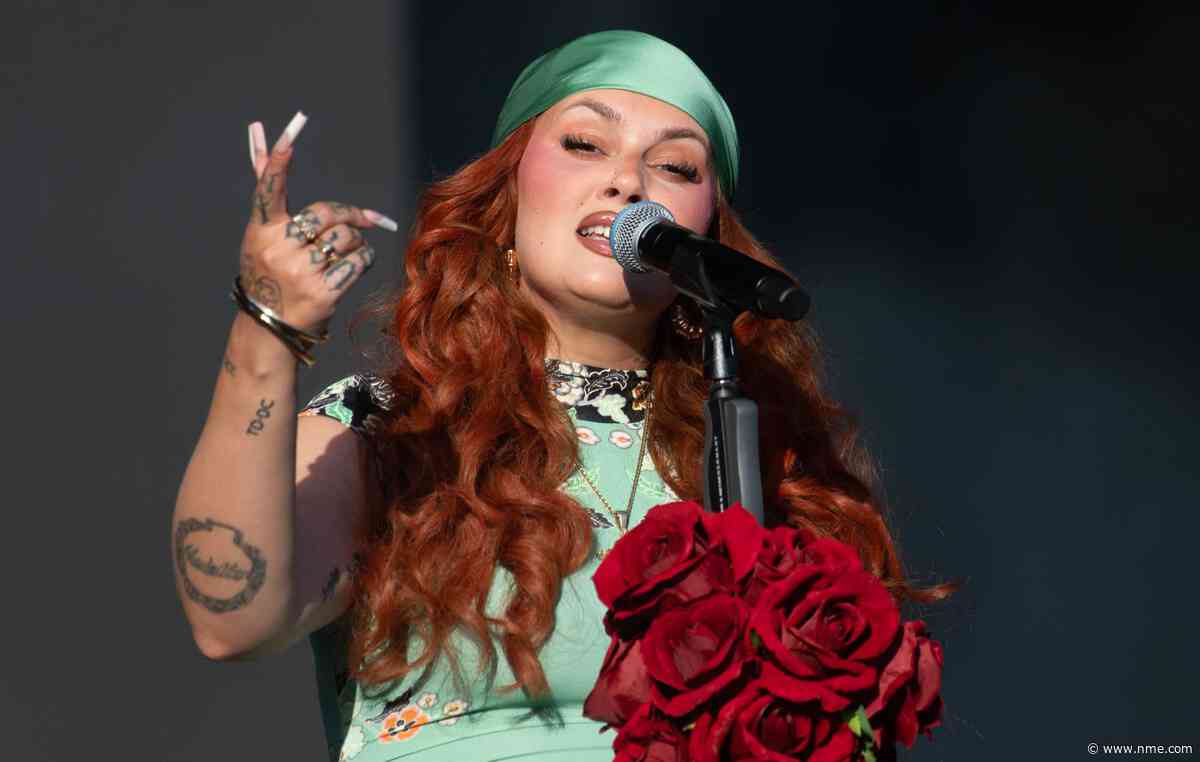 Watch Sasha Keable perform ‘Options’ and ‘Why’ on ‘Saturday Night Live UK’