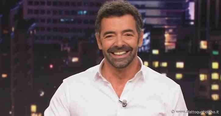 “Lorella Cuccarini mi ha dato del maschilista, non mi ci ritrovo e per fortuna in tanti non si ritrovano in questa descrizione. Se ha percepito questo mi dispiace, ma il tempo lenisce tutto”: Alberto Matano risponde alla conduttrice