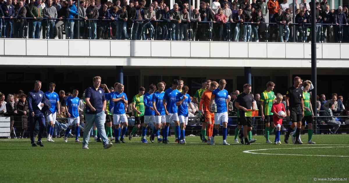 LIVE | We zijn begonnen • Zaterdagclubs spelen op zondag • Oude bekenden treffen elkaar een niveau hoger