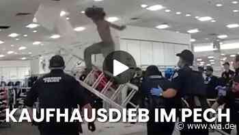 Einbrecher versteckt sich in Kaufhausdecke – Polizei holt ihn unsanft herunter