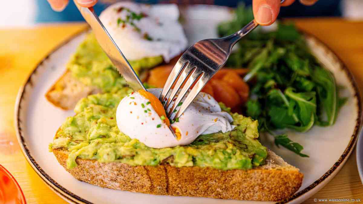 Mum's 1-minute poached egg recipe is 'easiest' method for perfect breakfast