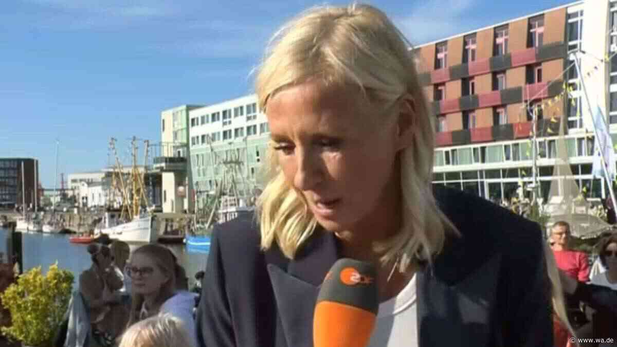 Wichtiges Anliegen: Andrea Kiewel schickte Florian Silbereisen kurz vorm „Fernsehgarten“ eine Nachricht