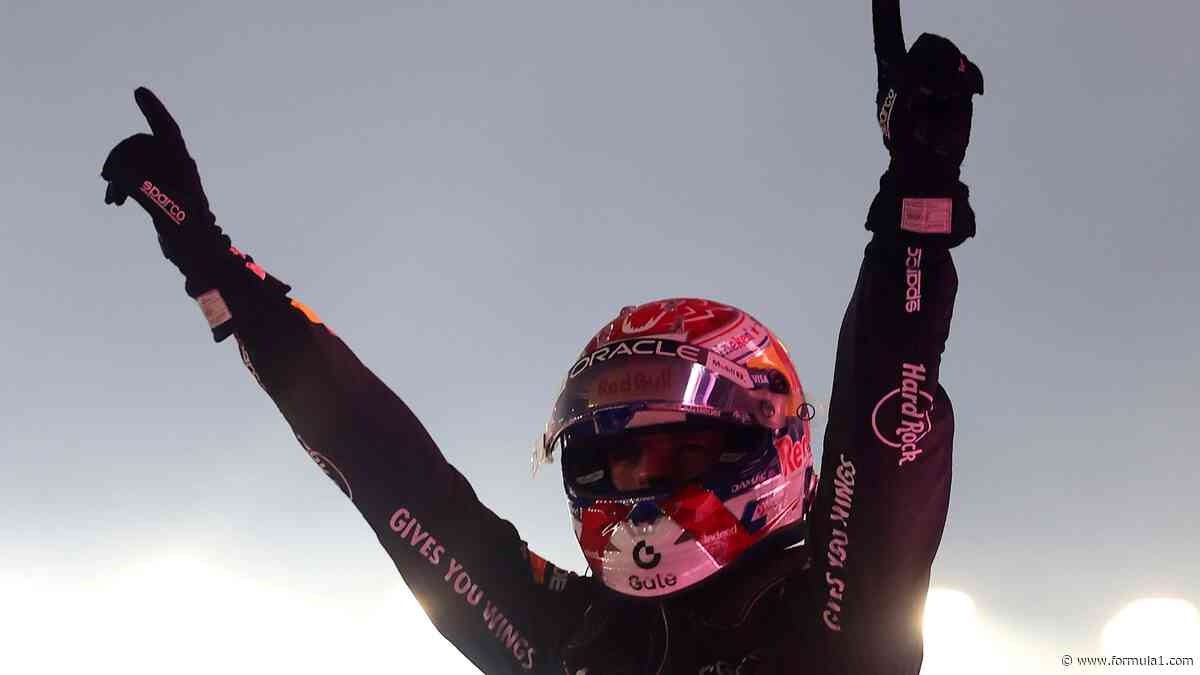 Verstappen seals commanding Singapore victory