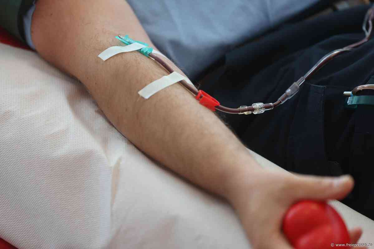 Fast 1000 Blutspenden bei Aktion in Chemnitzer Galerie Roter Turm
