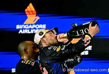 Max Verstappen ganó por primera vez el Gran Premio de F1 de Singapur en su décimo intento