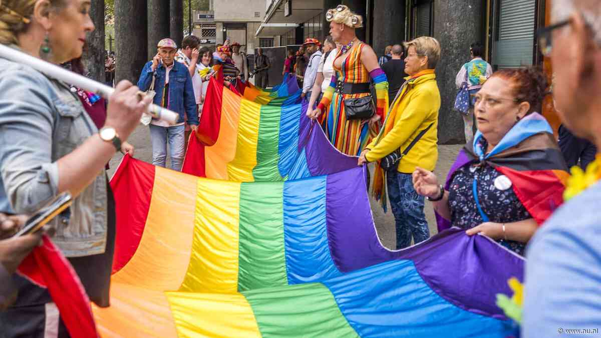 Politie onderzoekt meldingen van bedreiging en intimidatie bij Pride Walk Almere