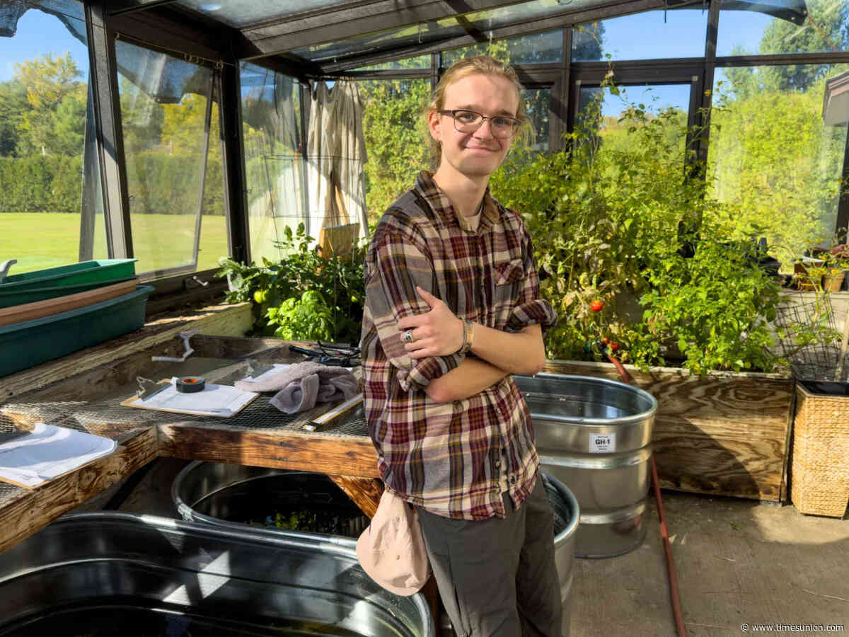 Students join effort to restore a northern Adirondack pond