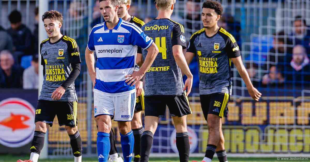 Chagrijn neemt toe na nieuwe nederlaag PEC Zwolle tegen Cambuur • Trainer spreekt over dreun: ‘Dit doet pijn’