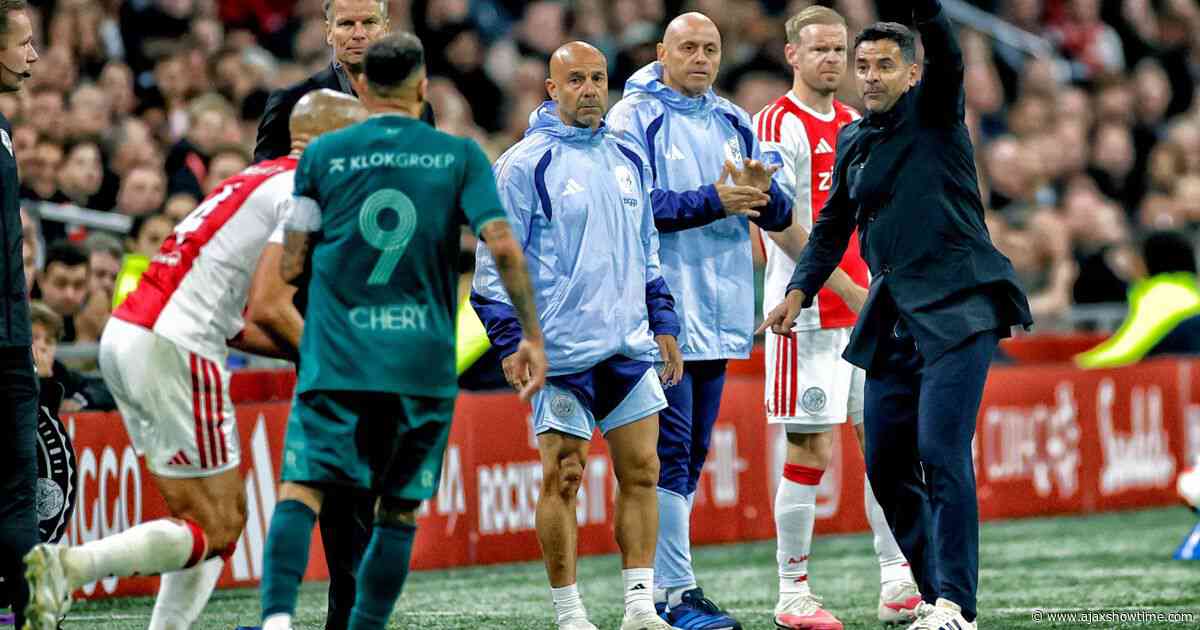 Ajax maakt verwachtingen niet waar: 'Er is fors geïnvesteerd en Heitinga had een punt meer'