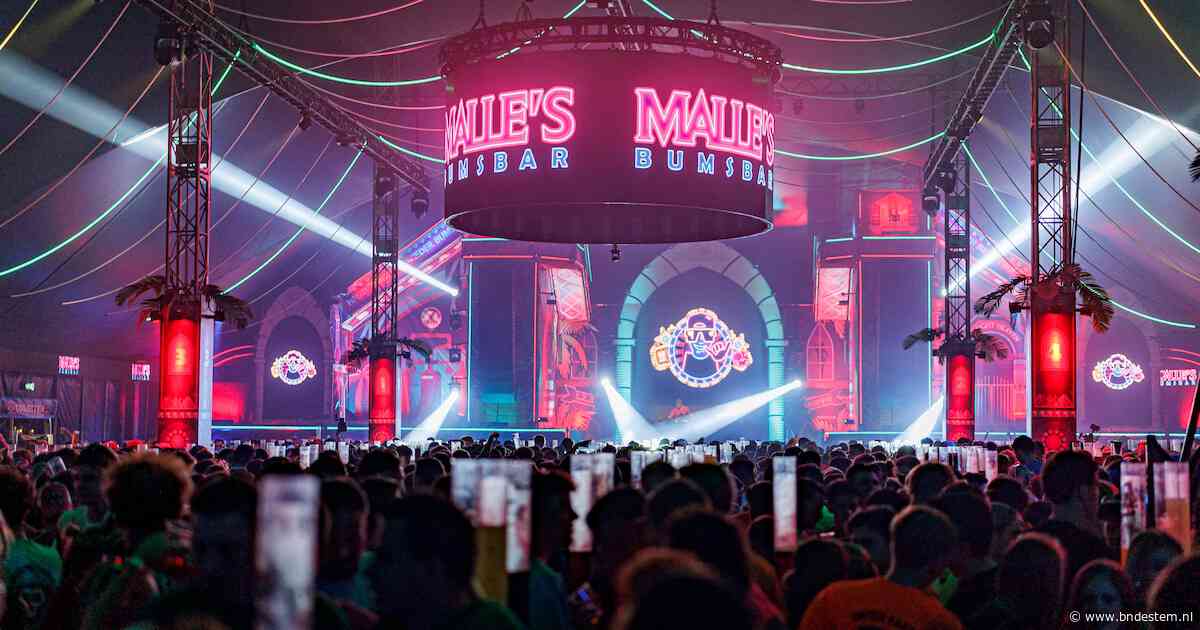 Duizenden feestgangers naar klein dorpje in Twente voor ‘onbeschrijfelijk Megaparkgevoel’