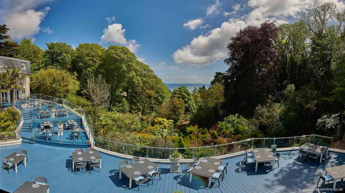 'Peaceful' autumn break with 'incredible' beach views one-hour flight from Bristol