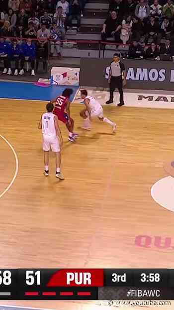 This would've been an ALL-TIME ankle breaker 😭 #FIBAWC