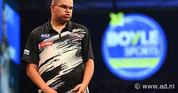 Gian van Veen komt tekort tegen Jonny Clayton en strandt in halve finale Swiss Darts Trophy