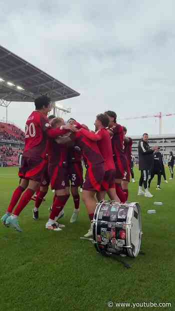 CANADA IS RED 🔴🇨🇦