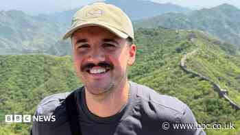 Adventurer who lost leg says 'don't send me money'
