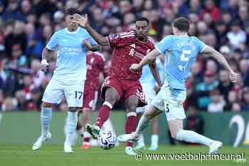 Engelse pers mild: 'Gravenberch runt de show, beste speler van Liverpool'