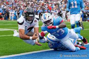 Stroud runs for a TD, throws for another as Houston beats Titans for 1st win of season