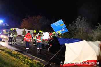 Traumahelikopter en vijf ambulances na zware frontale aanrijding