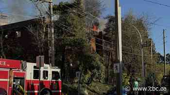 New Westminster apartment building evacuated due to early morning fire