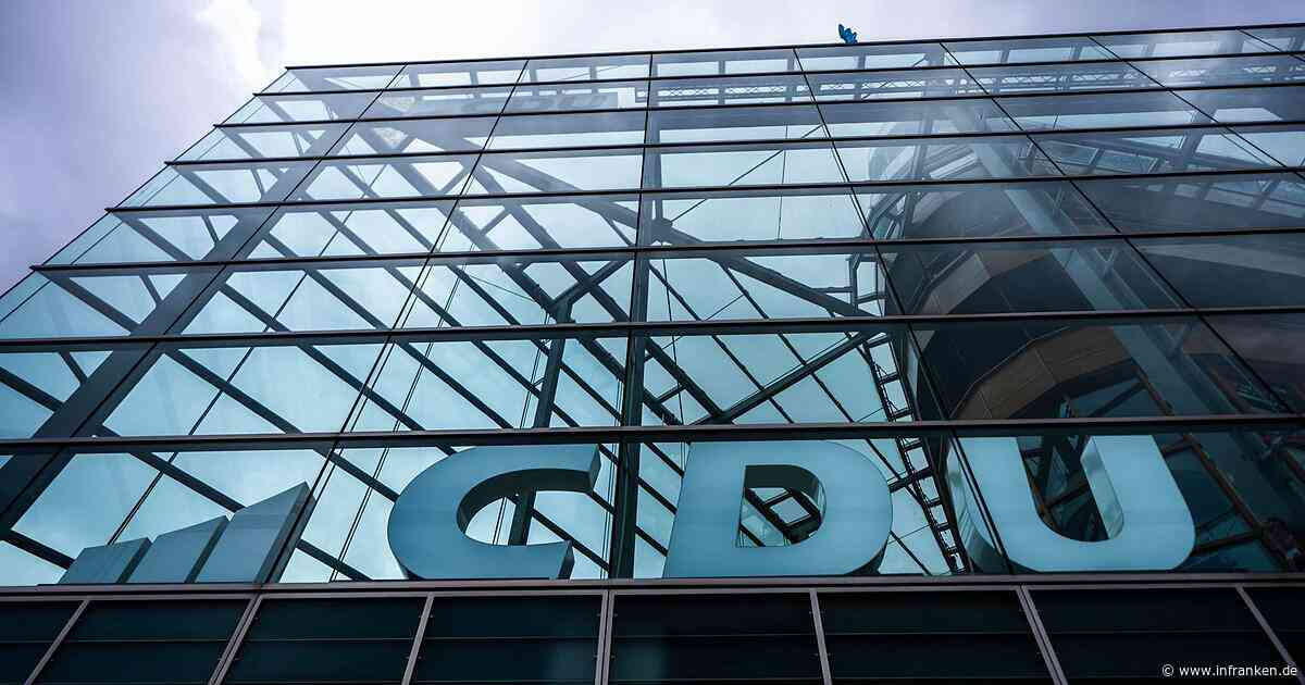 CDU schließt Krisenklausur ab - Söder stützt Merz