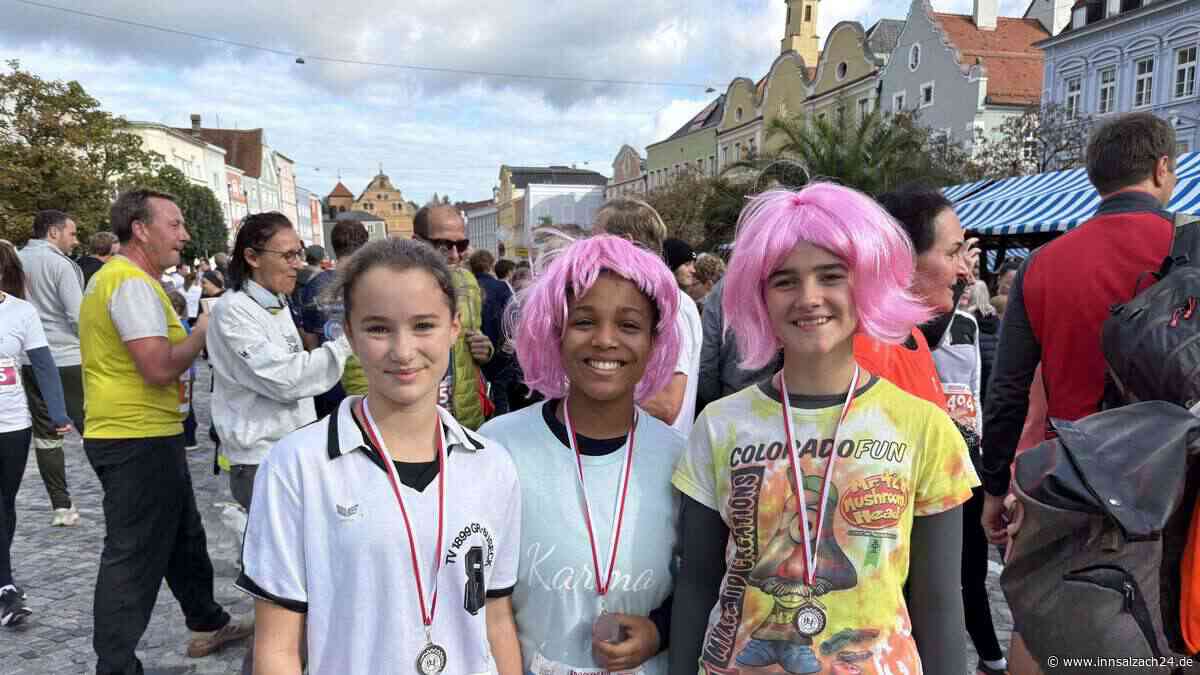 Packende Duelle, bewegende Momente: Über 2500  sammeln in Burghausen laufend Spenden